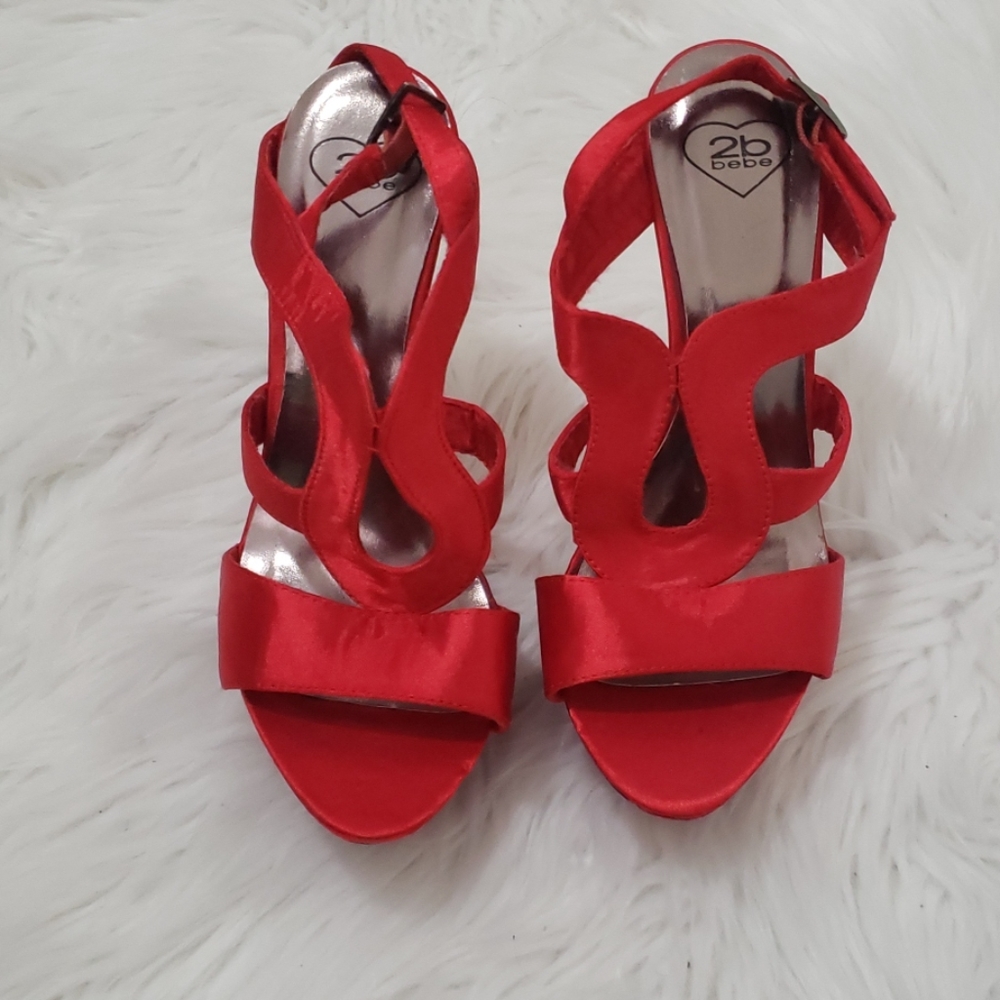 Brand new red heels